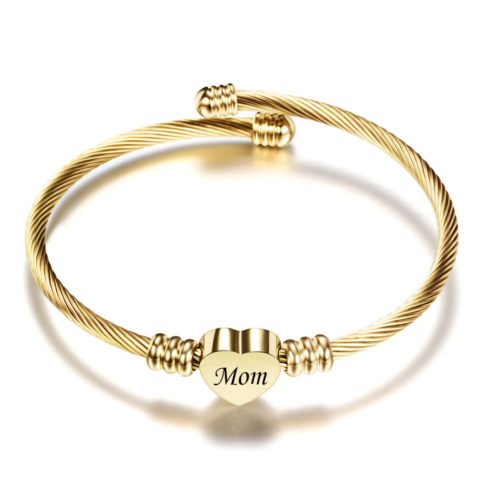 Elegant Mom's Day Heart Bracelet